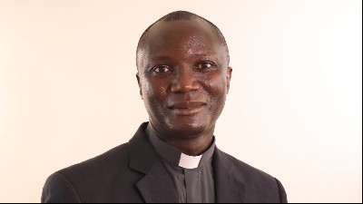 immagine-articolo-don-kevin-mwandha-nominato-pro-decano-della-facolta-di-lettere-cristiane-e-classiche